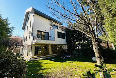 Casă cu 6 camere cu Teren 360 Mp în Central - 8