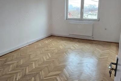 Apartament cu 3 camere decomandat în Central - 1