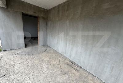 Casă cu 4 camere cu Teren 800 Mp în Central