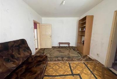 Apartament cu 3 camere de vanzare zona 23 August Tulcea - 2