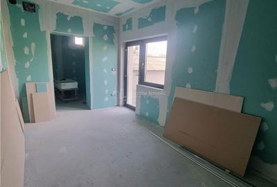 Casă cu 6 camere decomandat cu Teren 1200 Mp în Poroschia - 10