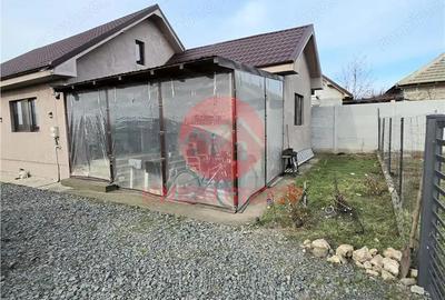 Casă cu 4 camere cu Teren 690 Mp în Corbu - 2