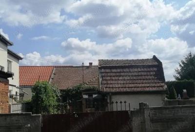 Casă cu 2 camere cu Teren 213 Mp în Titulescu - 1