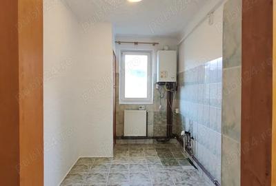 Apartament 3 camere, decomandat, 51 mp, parter zona buna Zarne?ti - 3