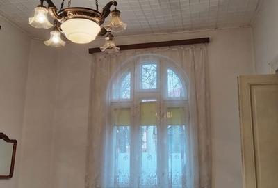 Casă cu 4 camere în Central - 13