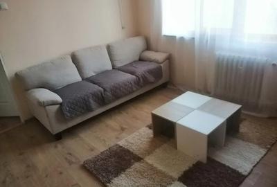 Apartament cu 2 camere semidecomandat în Micro 19