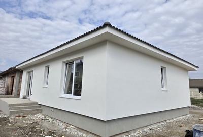 Casă individuală cu 4 camere cu Canalizare în Est - 7