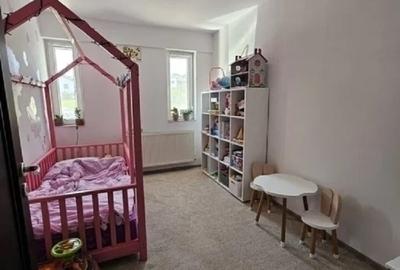 Apartament cu 3 camere decomandat, mobilat în Bucium - 2