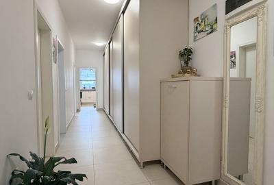 Apartament cu 2 camere decomandat în Tractorul - 6