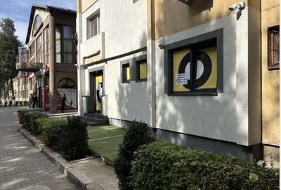 Spațiu comercial, de 60 mp, în Central - 8