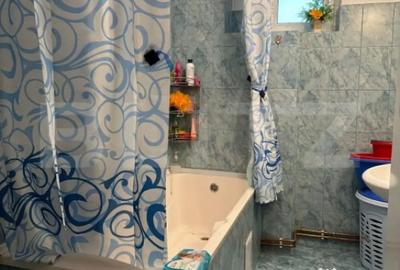 Casă cu 7 camere cu Teren 963 Mp în Purcăreni - 3