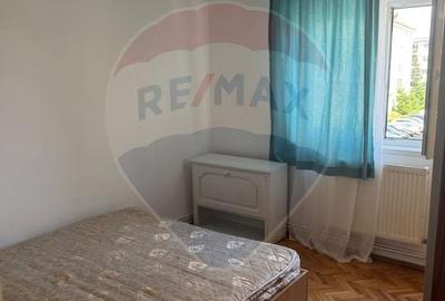 Apartament cu 3 camere de inchiriat in zona Calea Dumbravii - 3