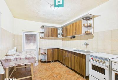 Casă cu 4 camere cu Teren 1473 Mp în Central - 7