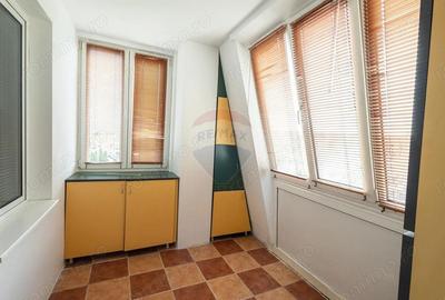 Apartament cu 3 camere de vanzare in Sebe? COMISION 0% - 4