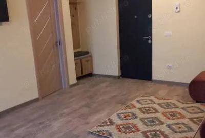 Inchiriez apartament 2 camere din 15 august - 8