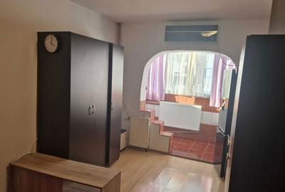 Garsonieră decomandată în Exterior Vest