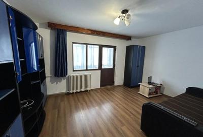 Inchiriez apart.1 cam.decom.st.51 mp,in Confectii,etaj 1din 4,modern. - 4