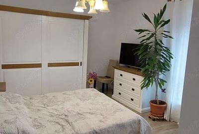 Apartament cu 4 camere decomandat în 13 Septembrie - 10