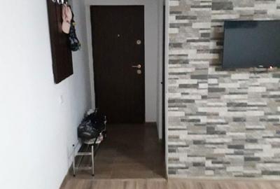 Apartament cu 2 camere semidecomandat în Voineasa