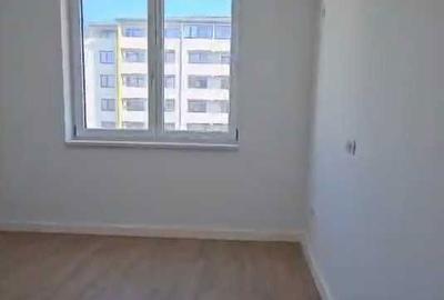 Apartament cu 3 camere decomandat în Central - 1