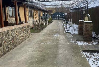 Casă cu 4 camere cu Teren 1400 Mp în Costache Negri - 1