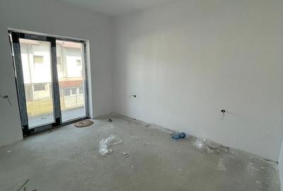 Apartament cu 2 camere semidecomandat în Vârteju - 2