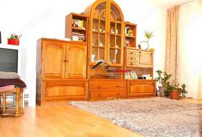 Mega Oportunitate! Vanzare apartament cu 3 cam in Targoviste - Micro 3. - 1