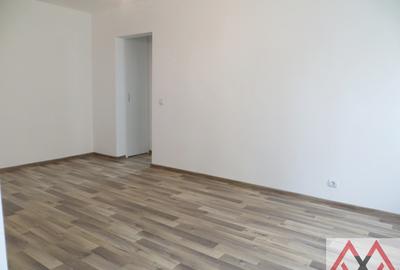 Apartament cu 4 camere semidecomandat în Berceni - 3
