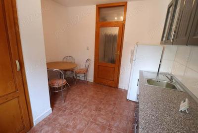 Apartament cu 3 camere decomandat în Șagului