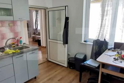 Casă cu 5 camere cu Teren 2100 Mp în Luna - 12