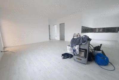 Casă cu Teren 250 Mp în Lumina