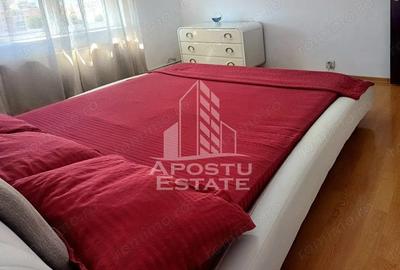 Apartament cu 3 camere semidecomandat, mobilat în Micălaca