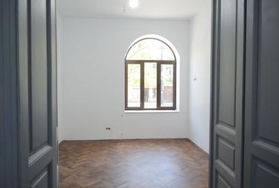Apartament cu 4 camere circular în Central - 4