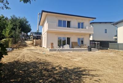 Casă individuală cu 4 camere cu Teren 560 Mp în Rediu - 2