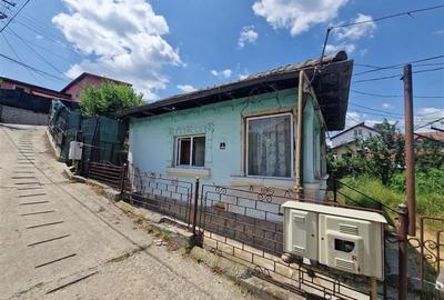 Ramnicu Valcea - Poenari - 2 case - teren 302 mp - 2