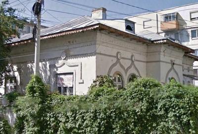 Casă cu 6 camere în Oltenița