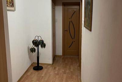 Apartament cu 3 camere decomandat în Central - 1