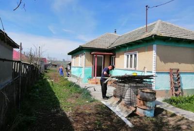 Teren cu casa suprafata totala 824 mp