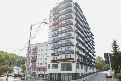 Spațiu comercial, de 195 mp, în Central - 4