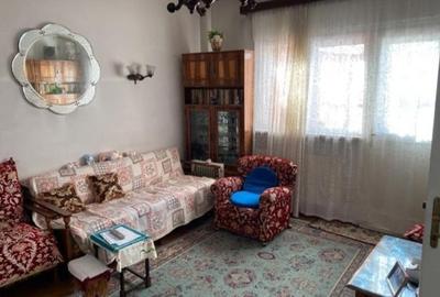 Apartament cu 3 camere semidecomandat, mobilat în Grivița