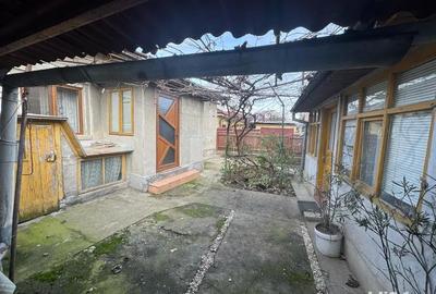 Casă cu 4 camere în Central - 1