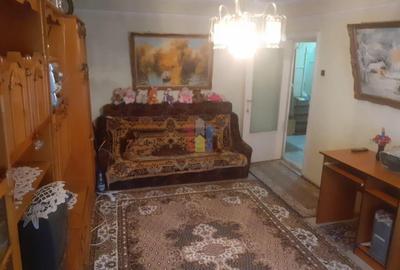 Ap 2 cam conf 1 Decomandat Calarasi 4, et.3 mobilat si utila - 5