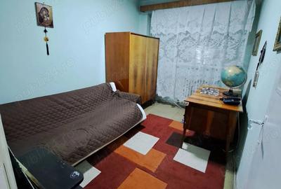 Apartament cu 4 camere decomandat în Central - 3