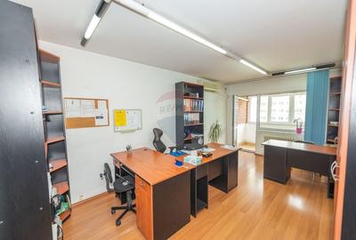 Apartament cu 3 camere decomandat în Titulescu - 13