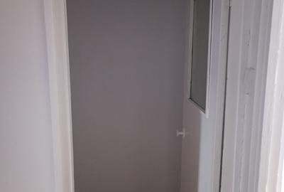 Apartament cu 3 camere decomandat în Criș