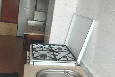 Garsonieră decomandată în Decebal - 3