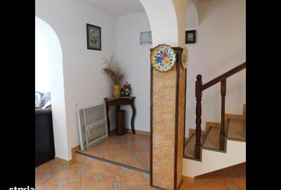 Casă cu 5 camere decomandat cu Teren 240 Mp în Central - 11