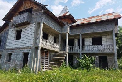 Casă cu 5 camere în Boteni - 5