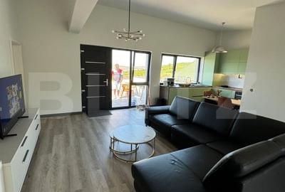 Apartament cu 3 camere, 65 mp, parcare + terasa 50 mp, zona Deznir