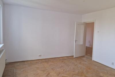PIAȚA SUD, 82 mp!, 3 camere dec., etaj intermediar 7/10, vedere superbă, renovat - 10